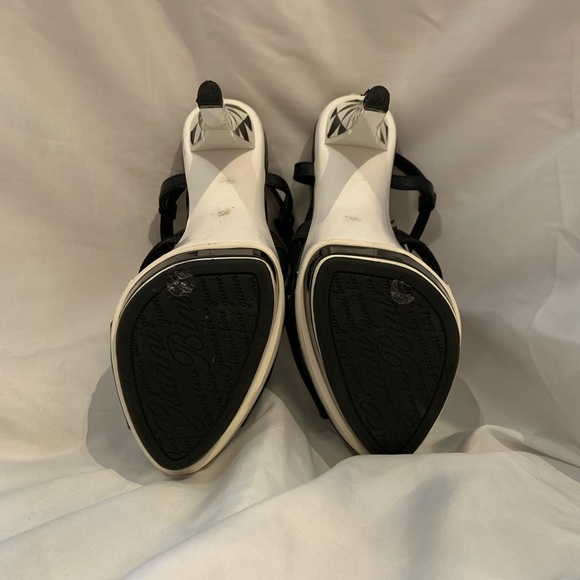 High heel shoes - Picture 5 of 6